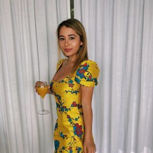 Meet your Posher, Julia